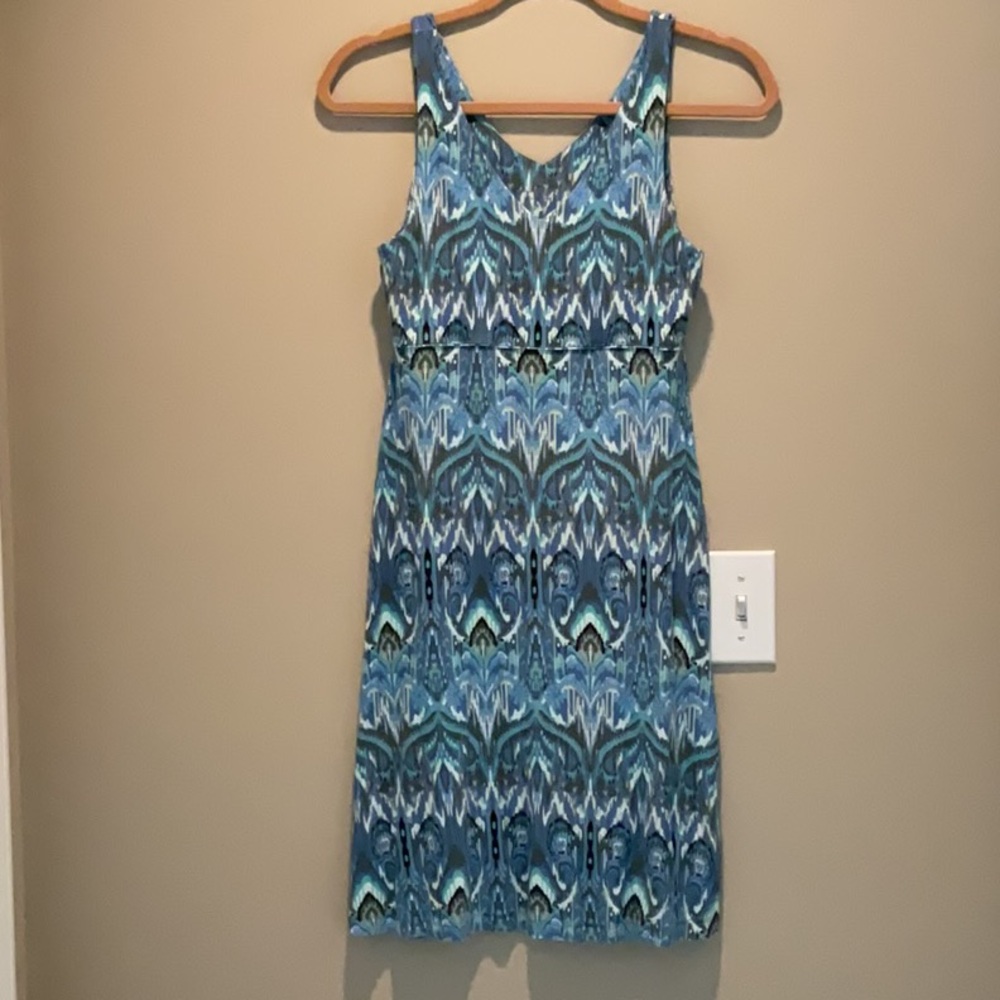 Athleta Blue and Green Patterned Midi Dress
